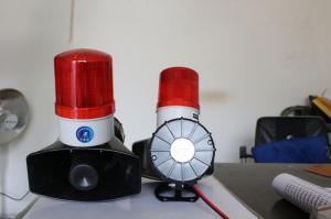 聲光警報器